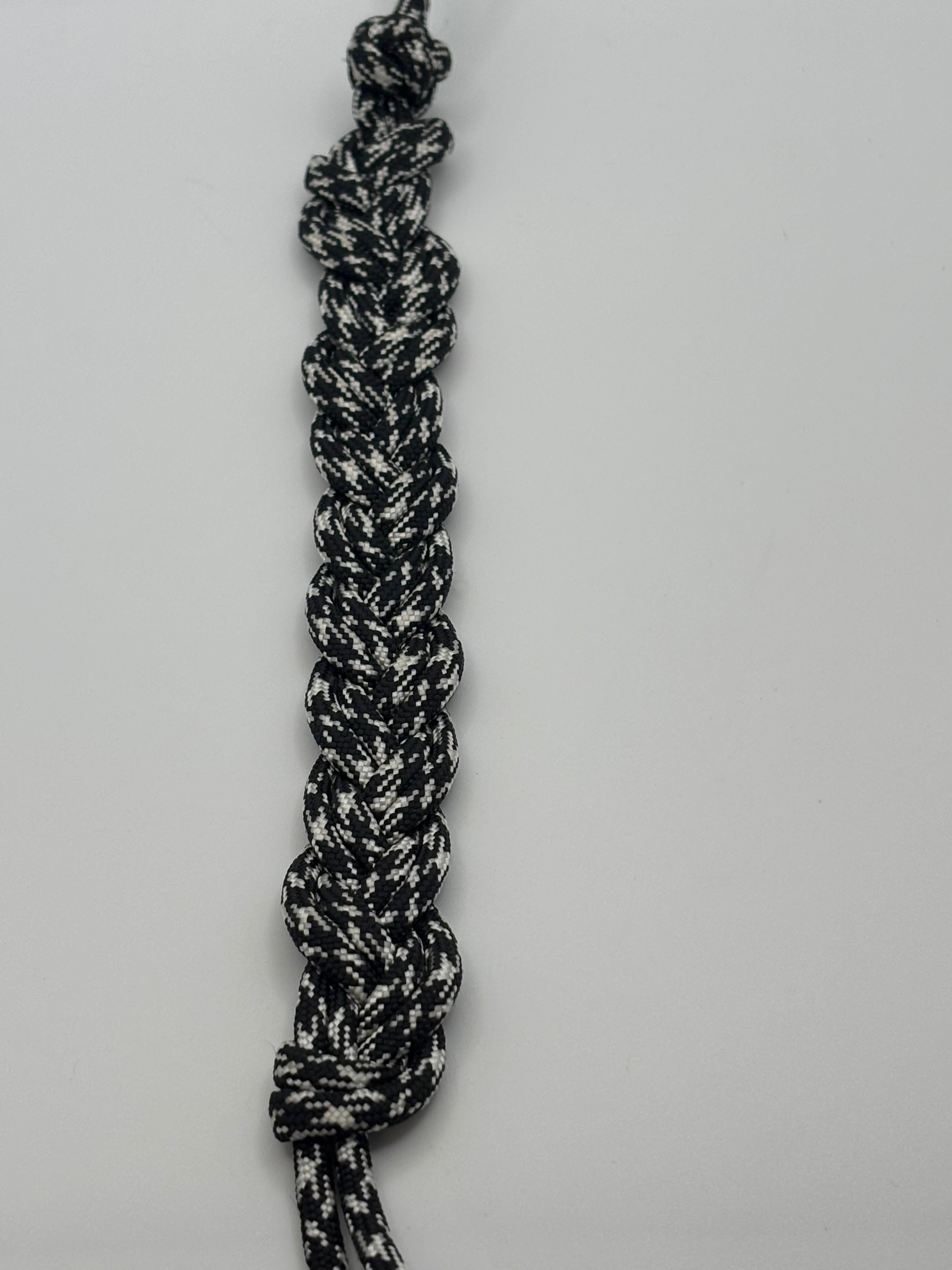 Handmade Light Double Braided Paracord Bracelet (Blk/Wht) image 3