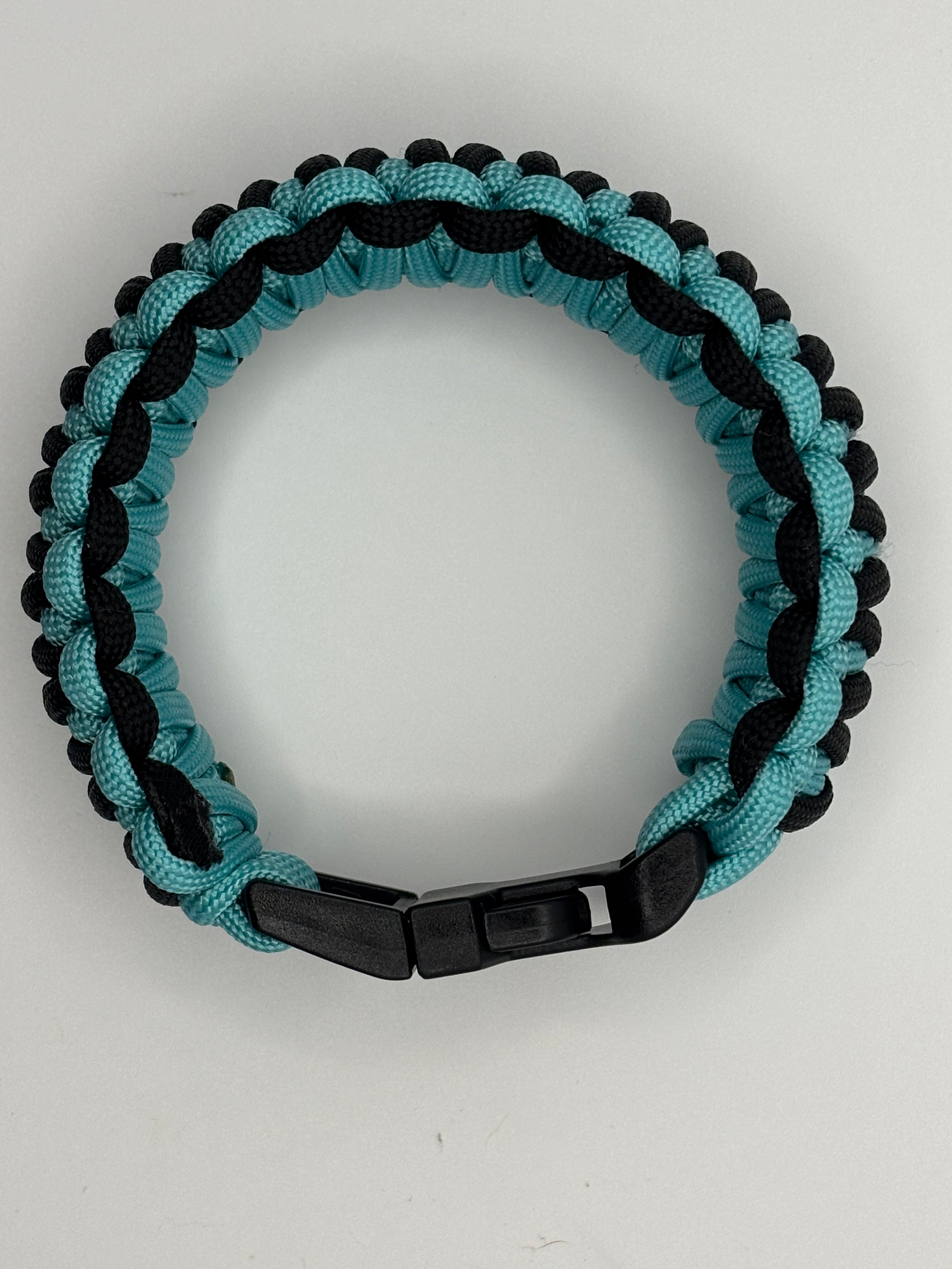 Handmade King Cobra Paracord Bracelet – Blue & Black image 5