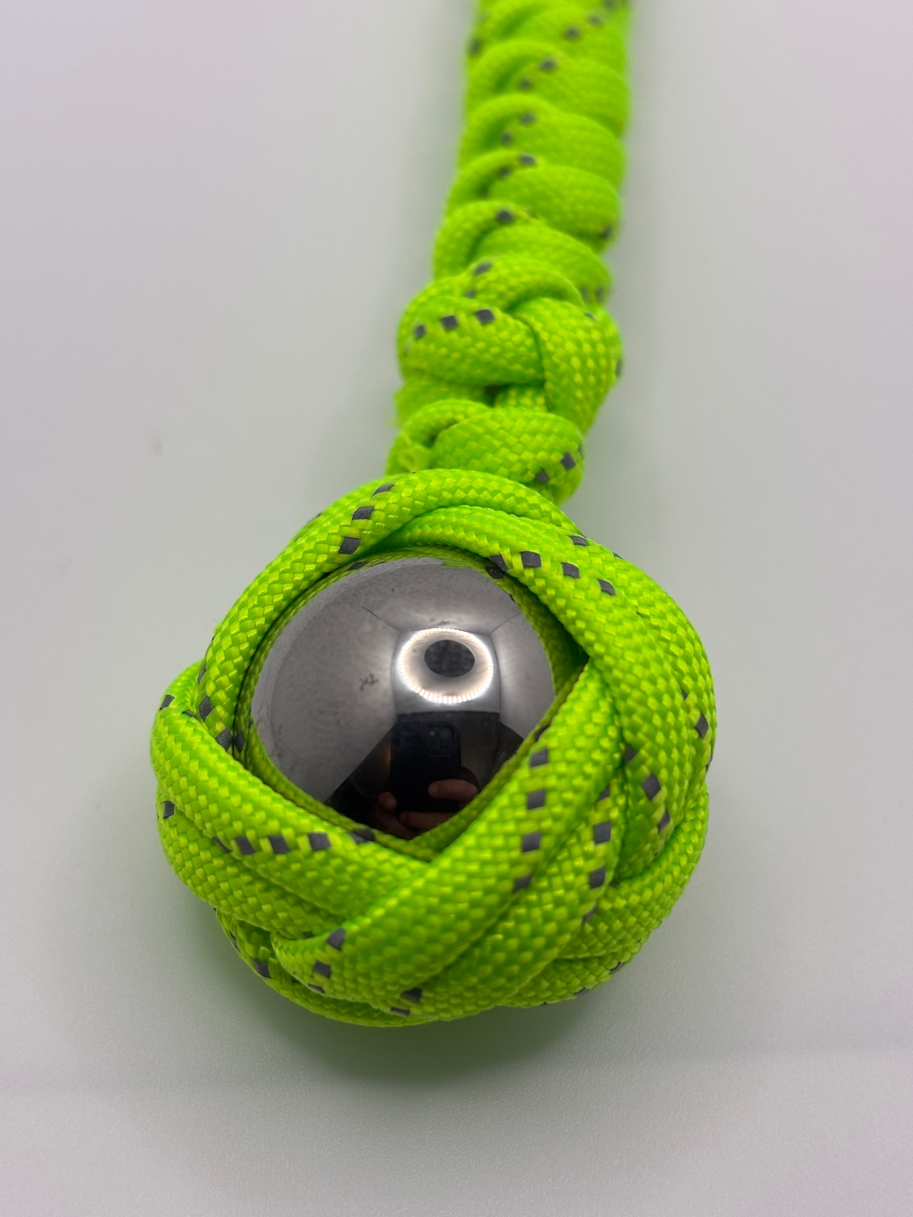 Handmade Celtic Knot Slammer Paracord Keychain image 1