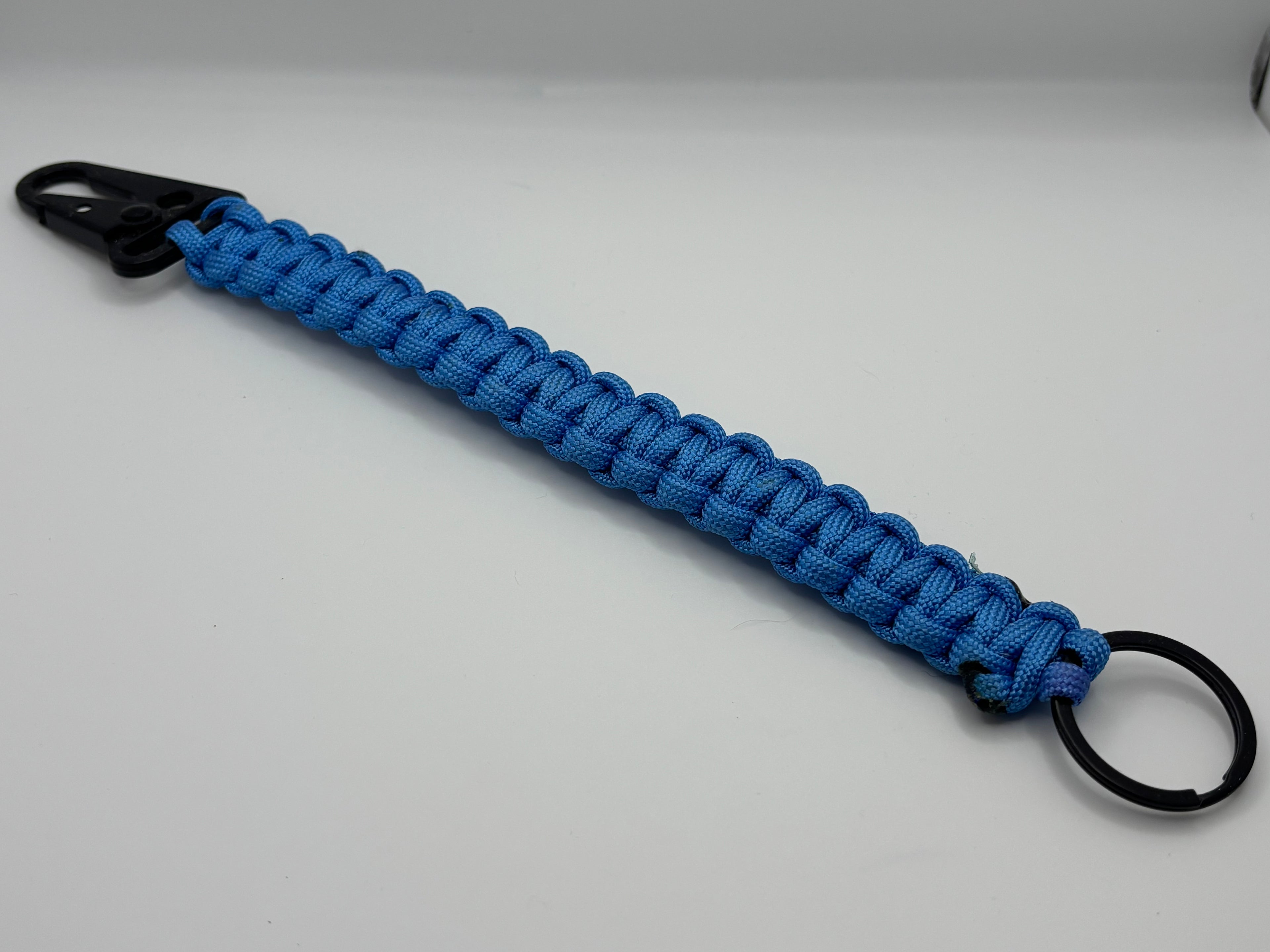 Handmade Cobra Knot Paracord Keychain (Blue) image 0