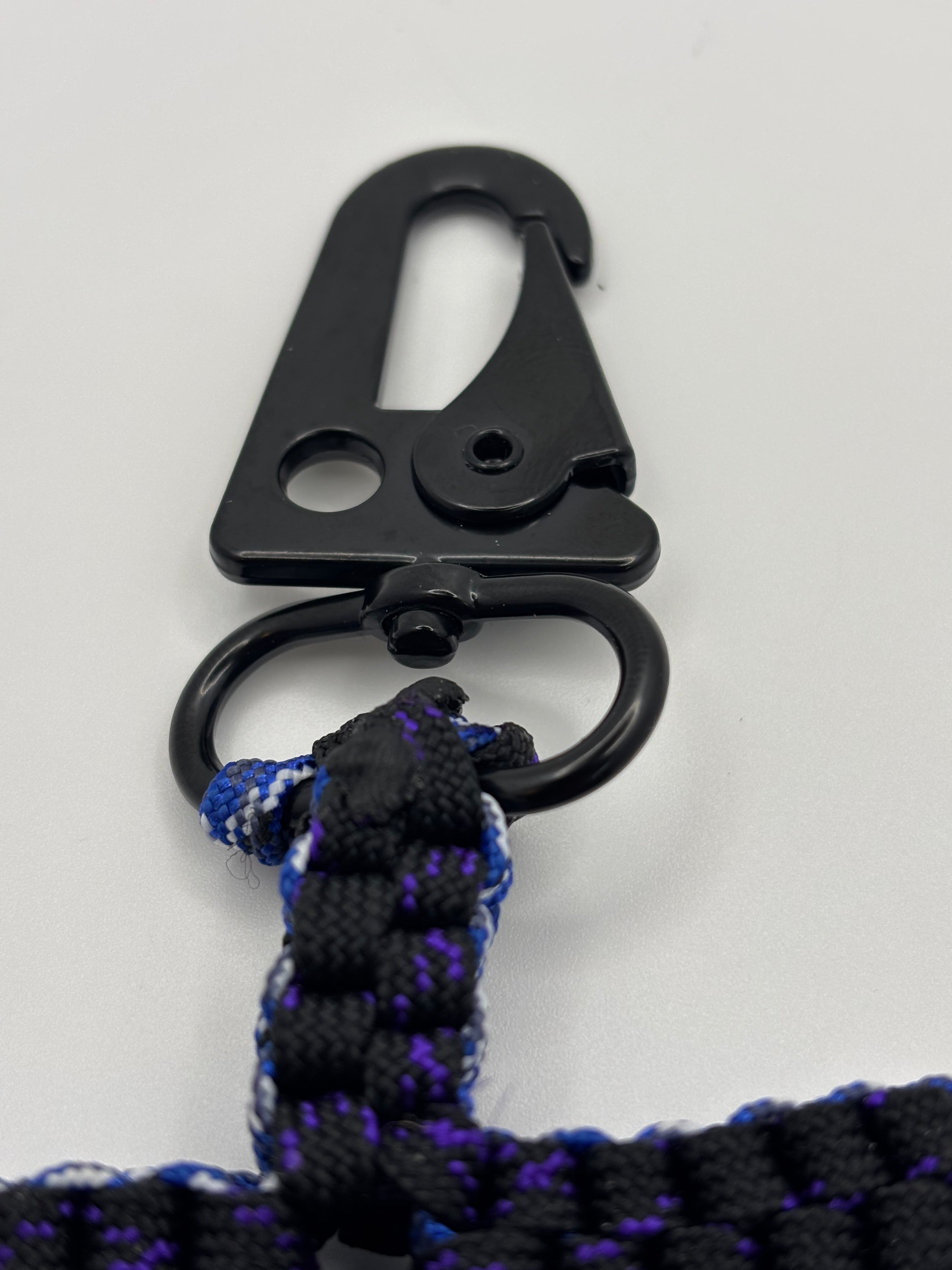 Handmade Square Knot Cross Paracord Keychain – Black & Blue image 5