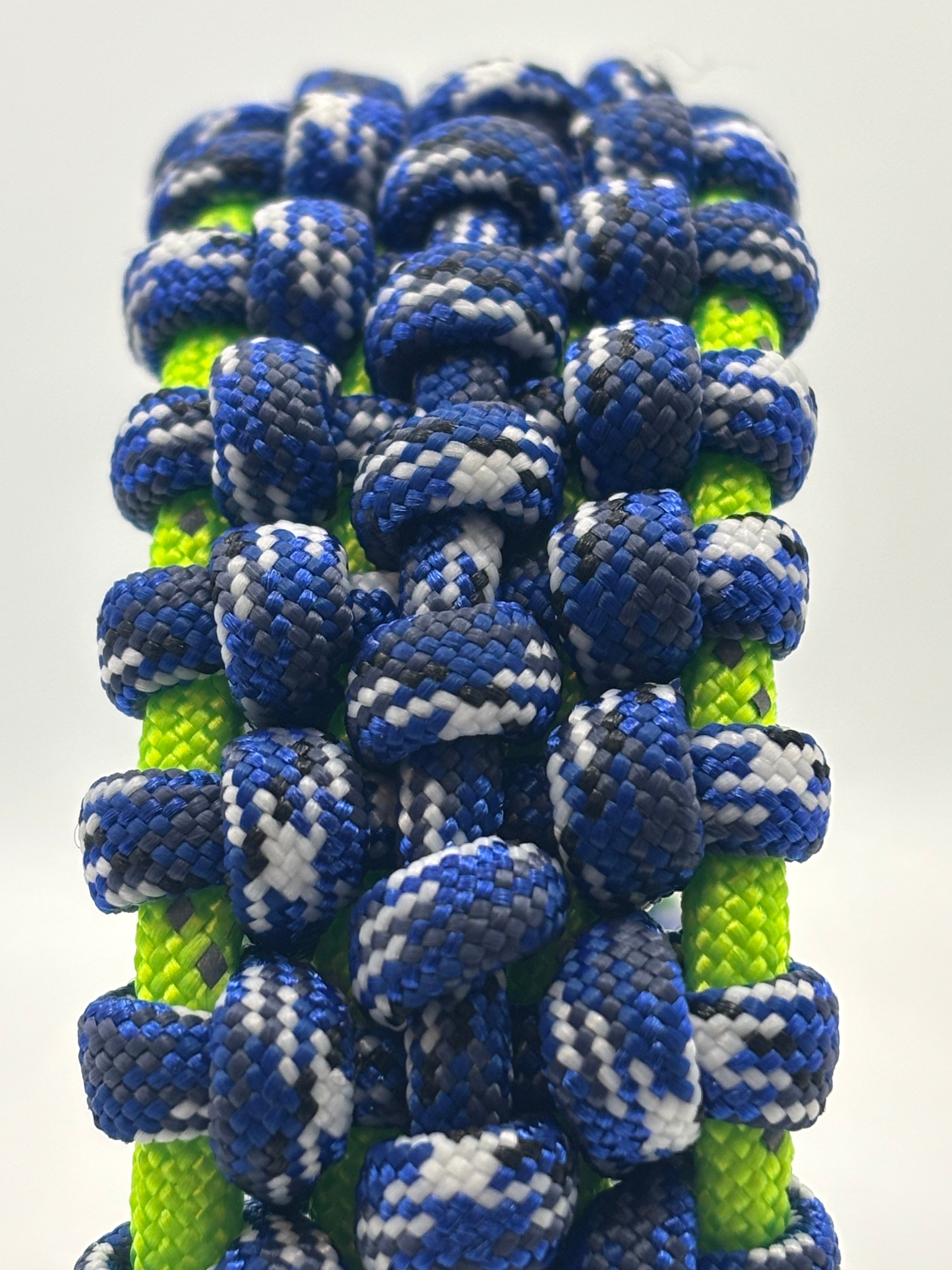Traitor Knot Paracord Bracelet – Blue & Yellow with Metal Clasp image 5