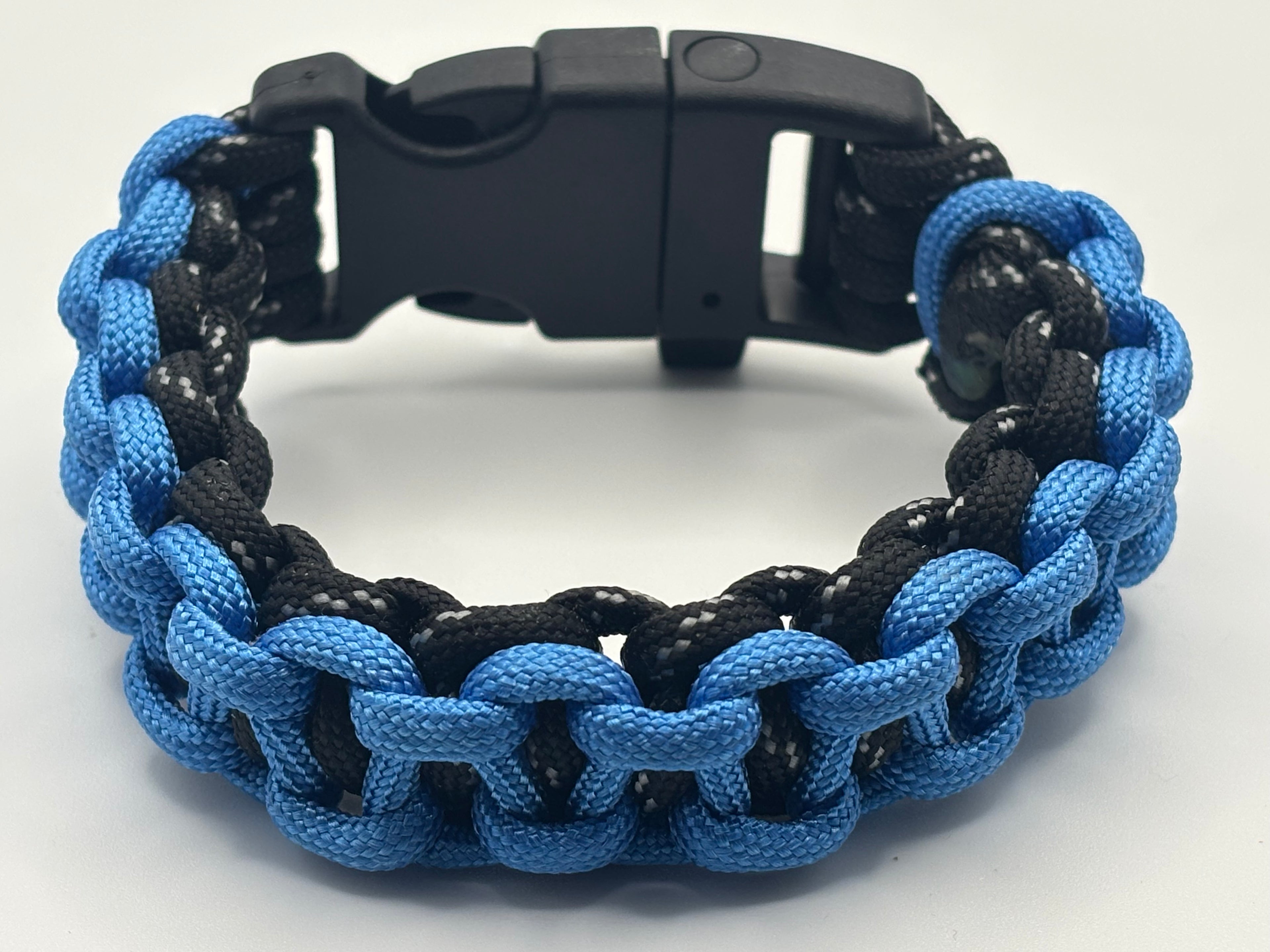 Handmade Back-to-Back Cobra Knot Paracord Bracelet – Blue & Black image 1
