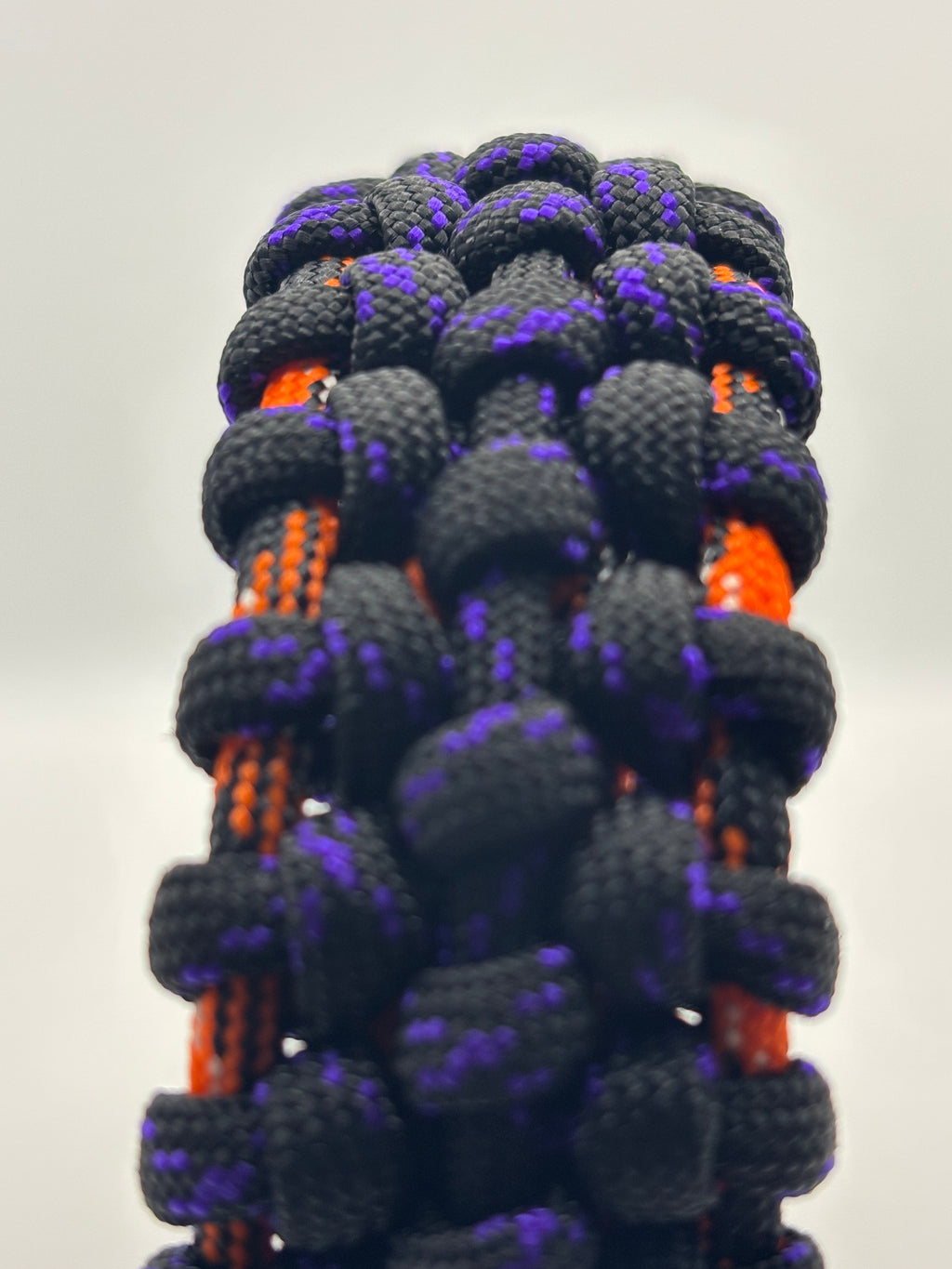 Handmade Traitor Knot Paracord Bracelet – Orange & Black image 1