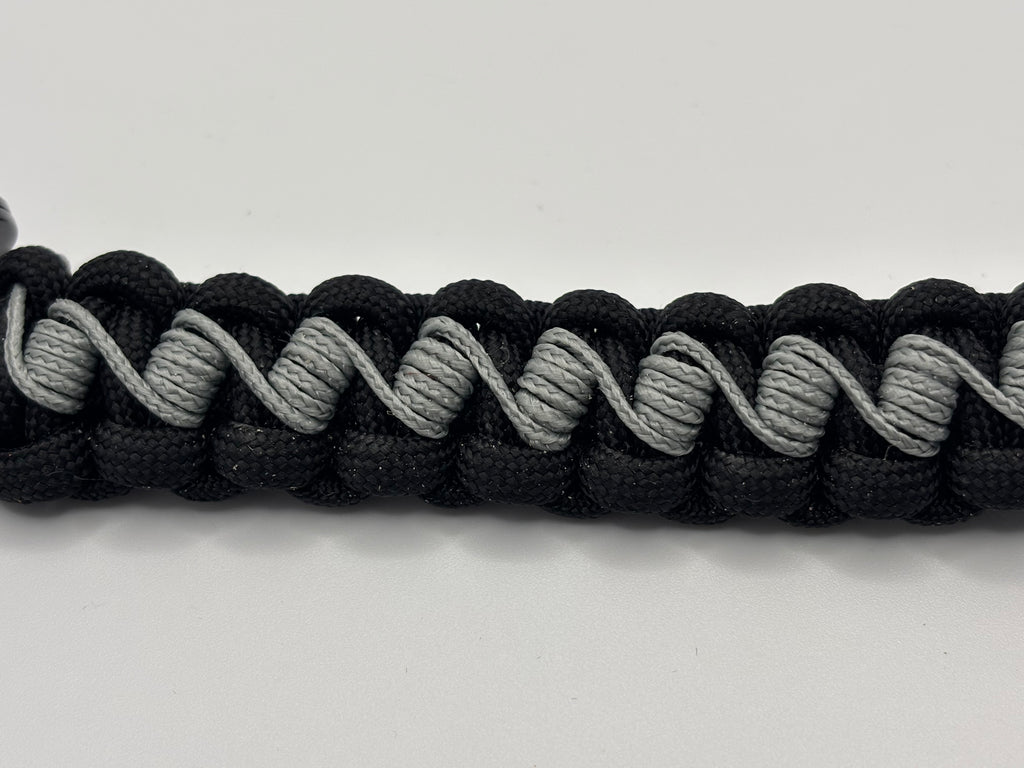 Handmade Barbwire Stitched Cobra Knot Paracord Keychain image 3