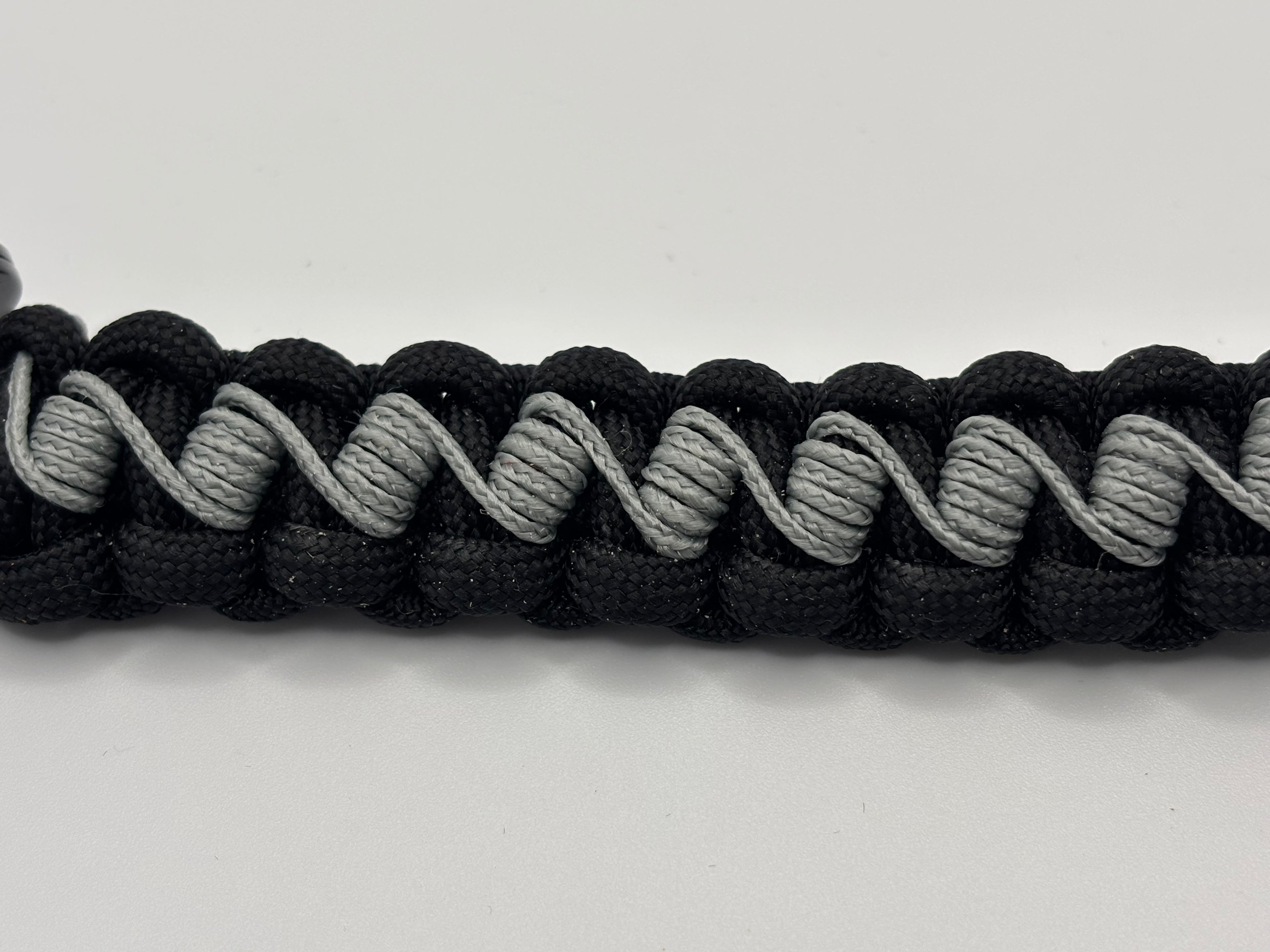 Handmade Barbwire Stitched Cobra Knot Paracord Keychain image 3