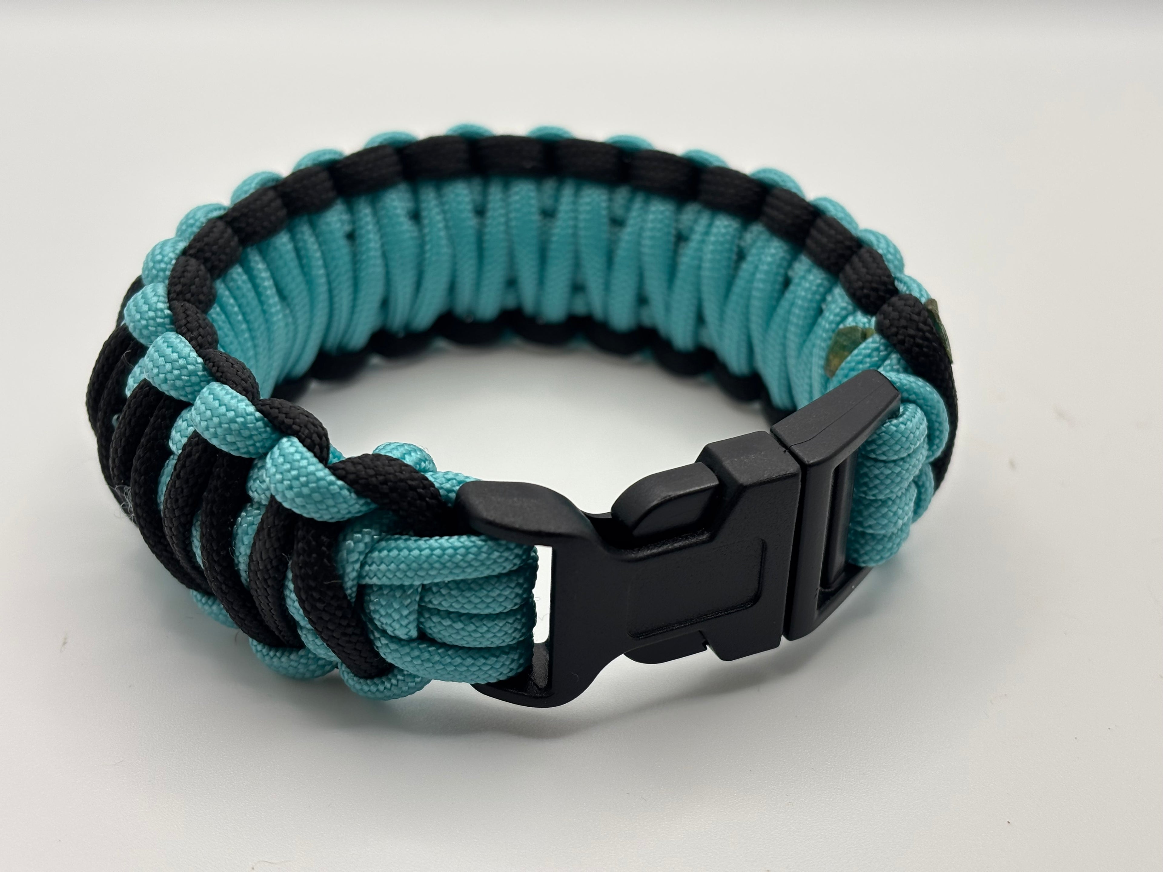 Handmade King Cobra Paracord Bracelet – Blue & Black image 6