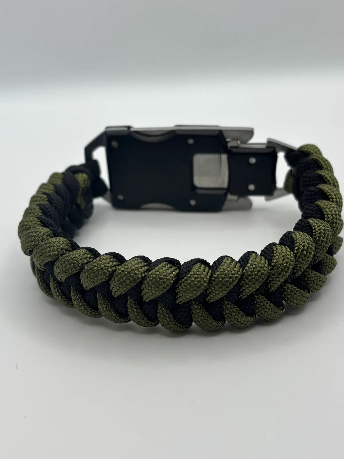 Mated Snake Knot Paracord Bracelet with Knife Clasp