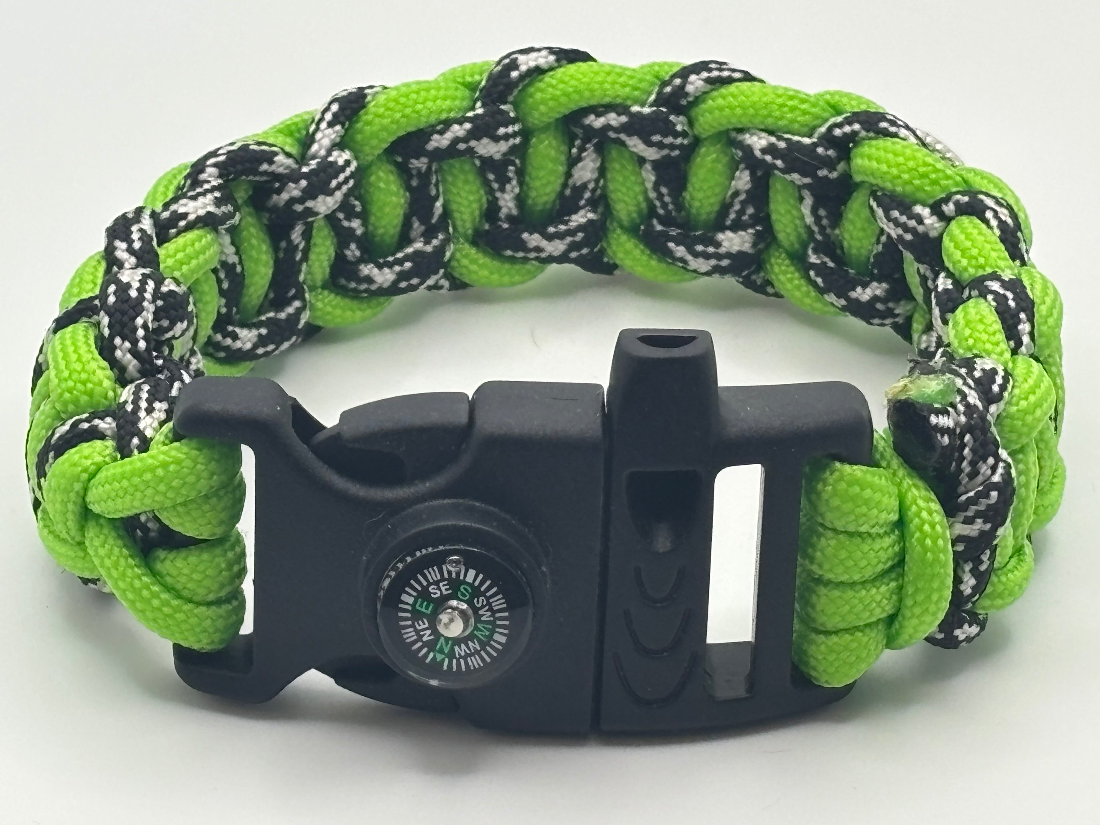 Handmade Cobra Belly Paracord Bracelet with Snake Pendant – Neon Green & Black image 0
