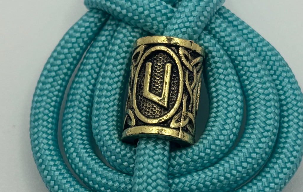 Handmade Viking Ruin Leaf Paracord Keychain image 3