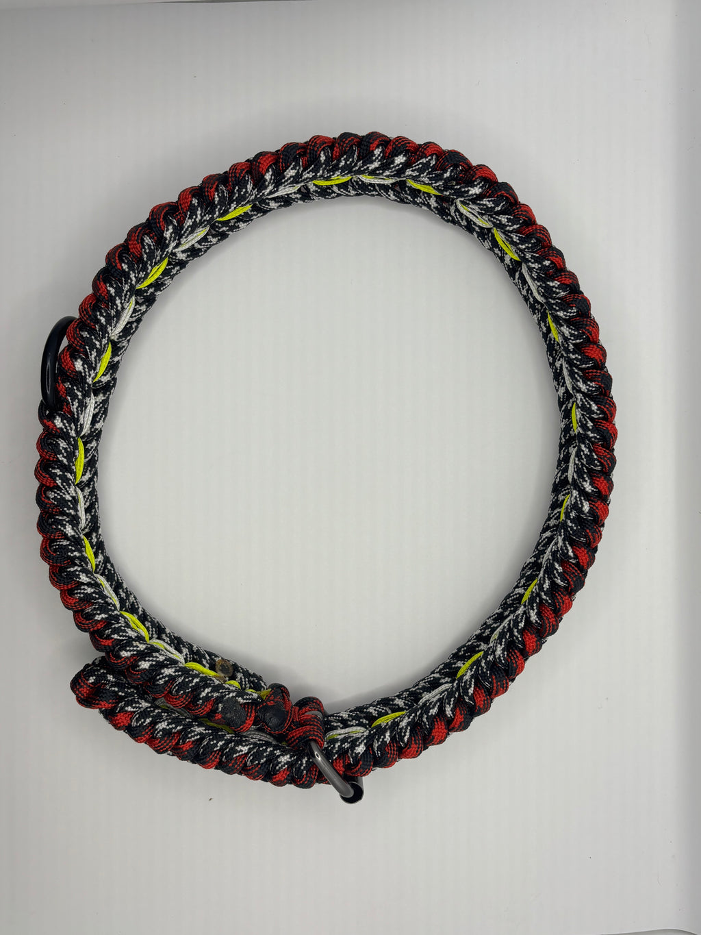 Adjustable Paracord Dog Collar – Metal Buckle (23.5”)