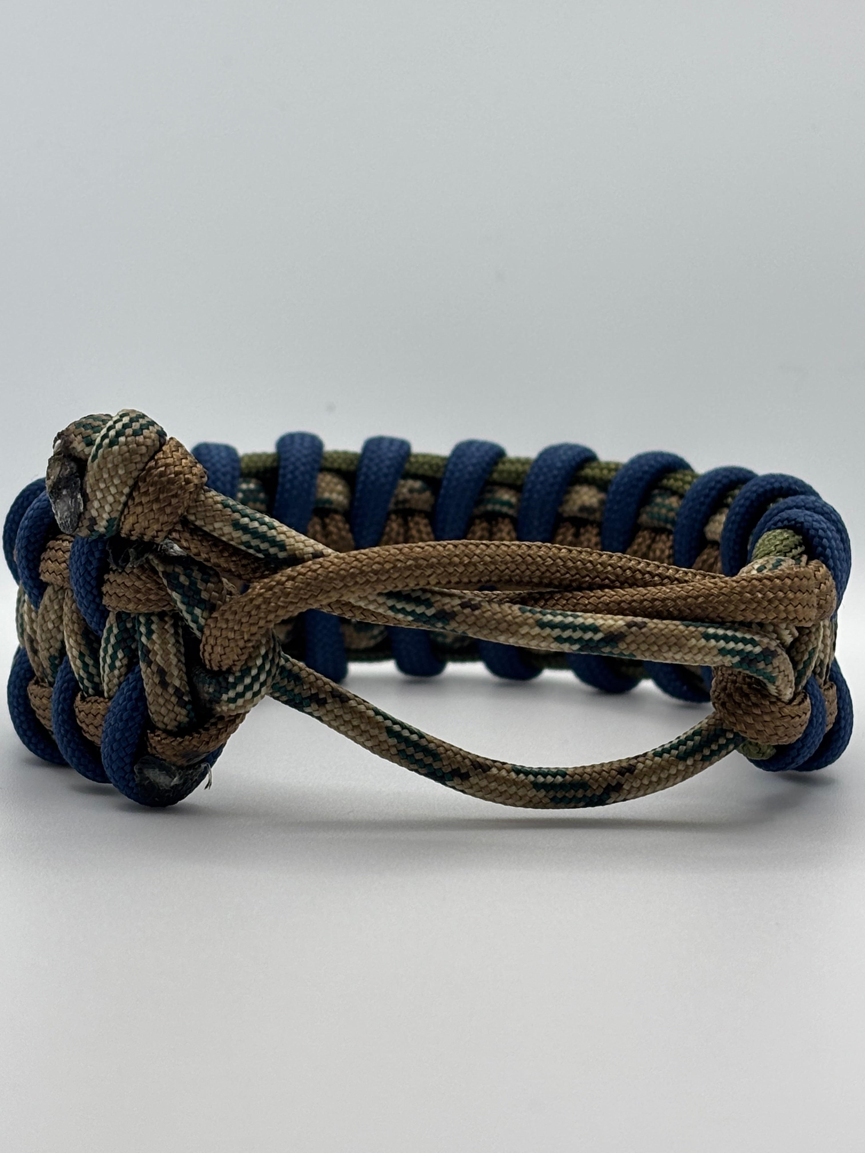 Handmade Cobra Quiver Paracord Bracelet – Adjustable Knot Clasp
