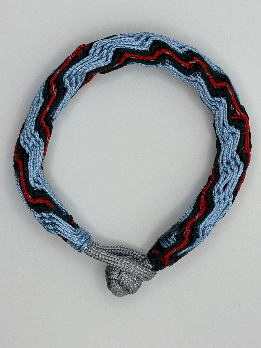 Handmade Vortex Paracord Bracelet – Adjustable Knot Clasp