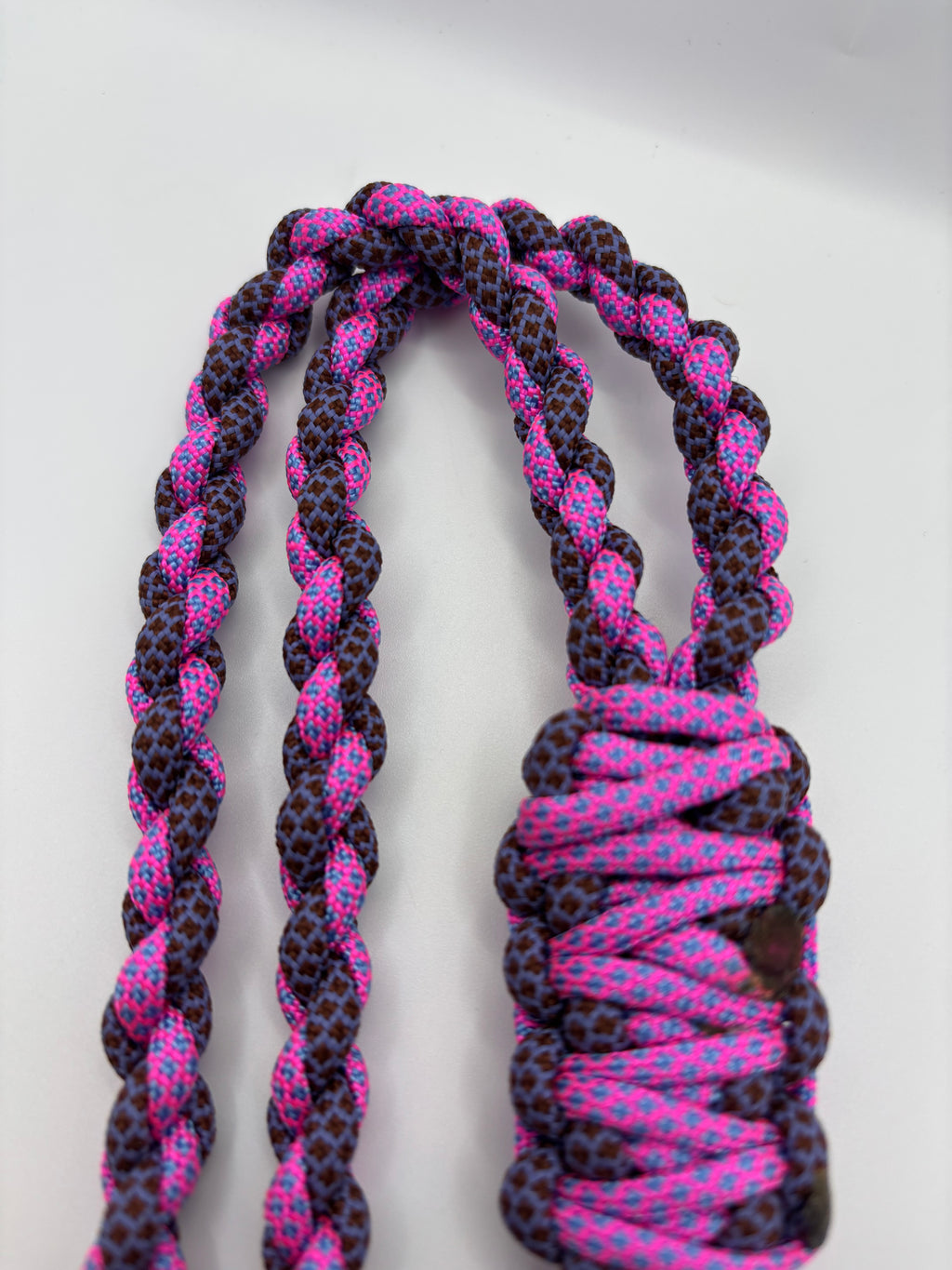 Simple Paracord Lanyard – Durable Everyday Key Holder