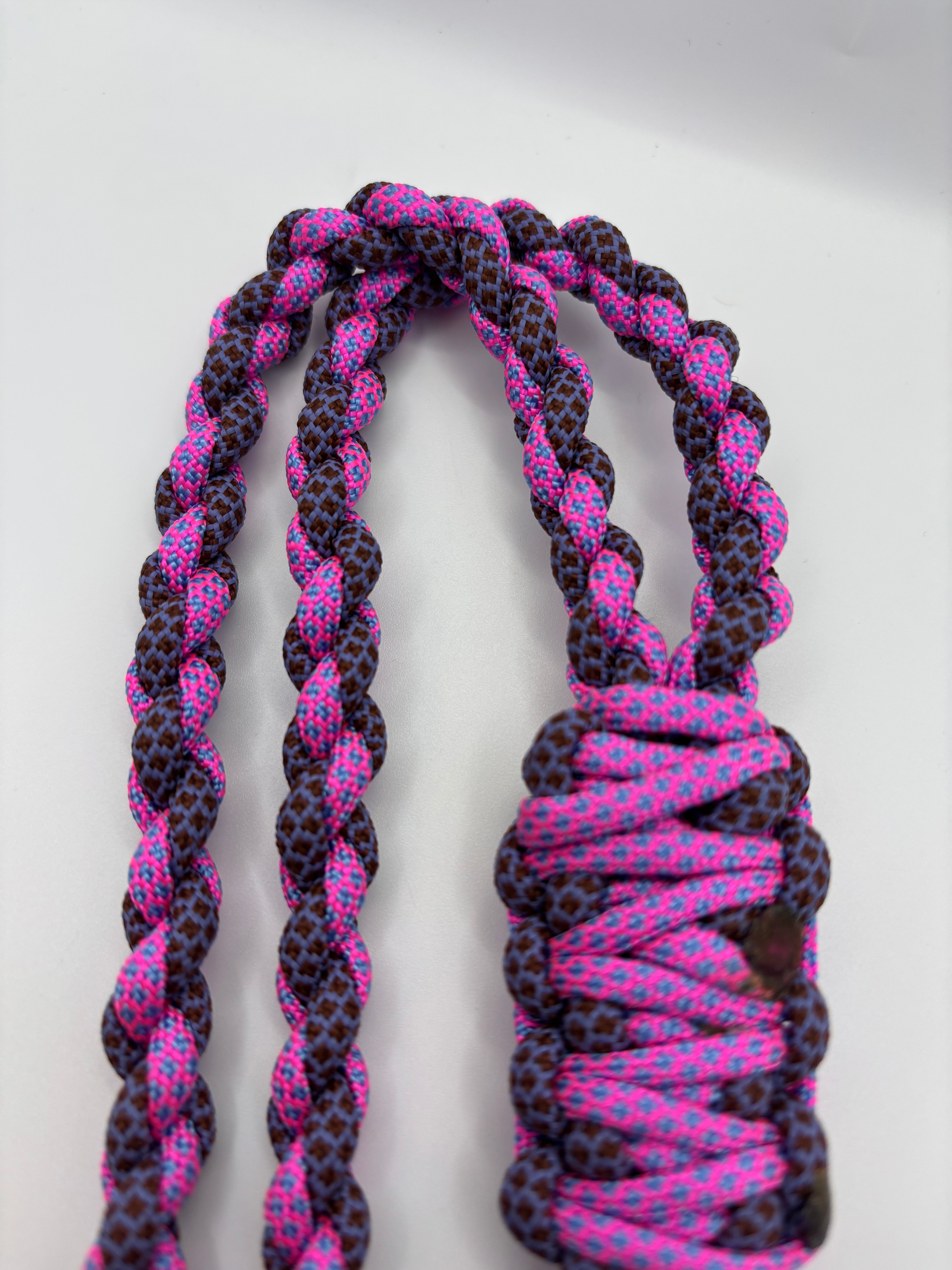 Simple Paracord Lanyard – Durable Everyday Key Holder
