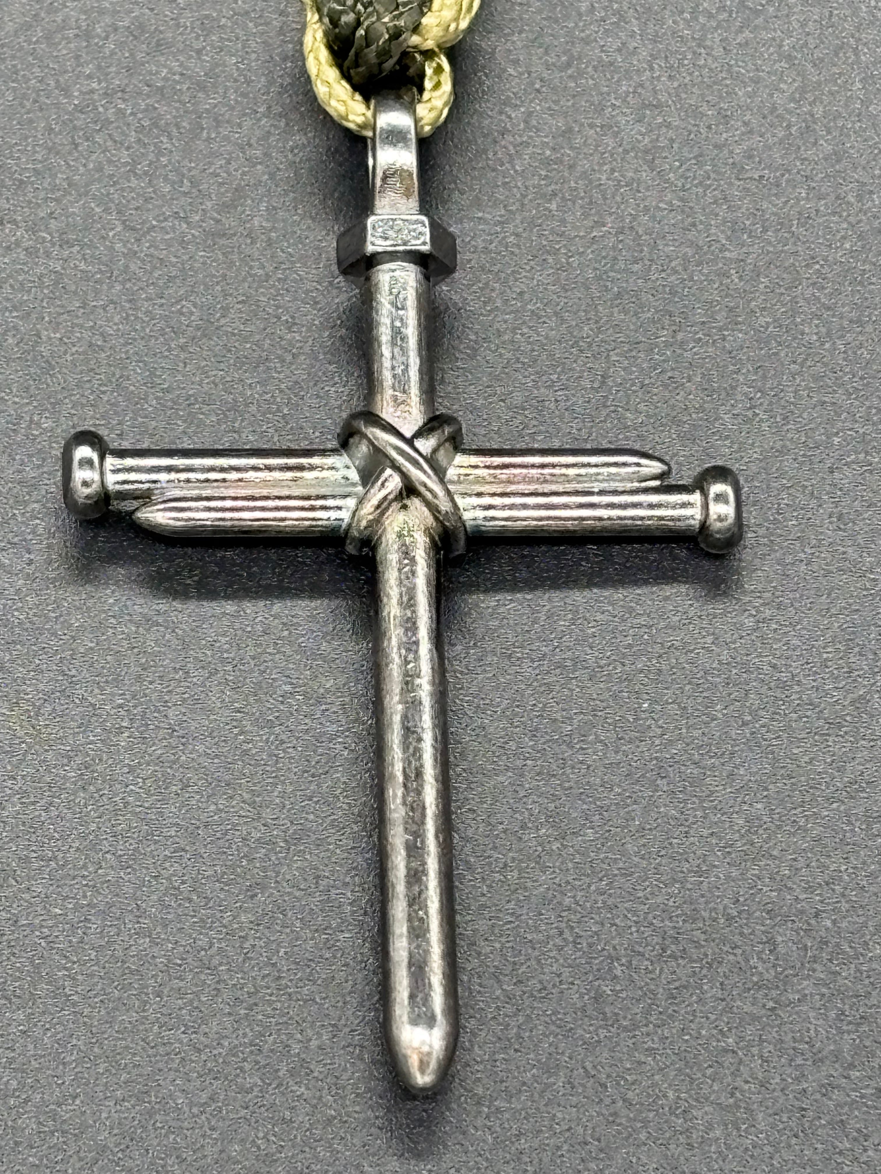 Circle Stitch Cross Keychain