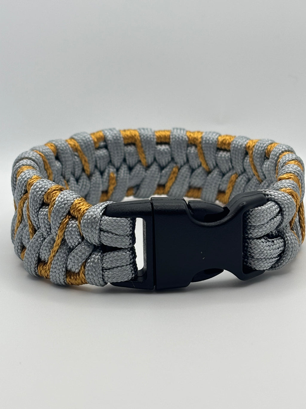 Stitched Fishtail Belly Knot Paracord Bracelet – Grey & Gold image 1