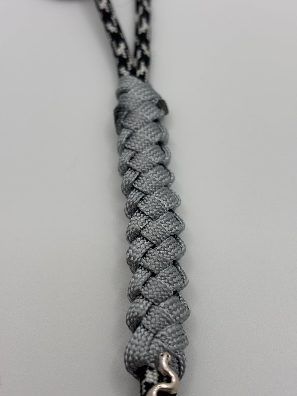 Handmade Snake Bead Paracord Keychain – Grey image 2