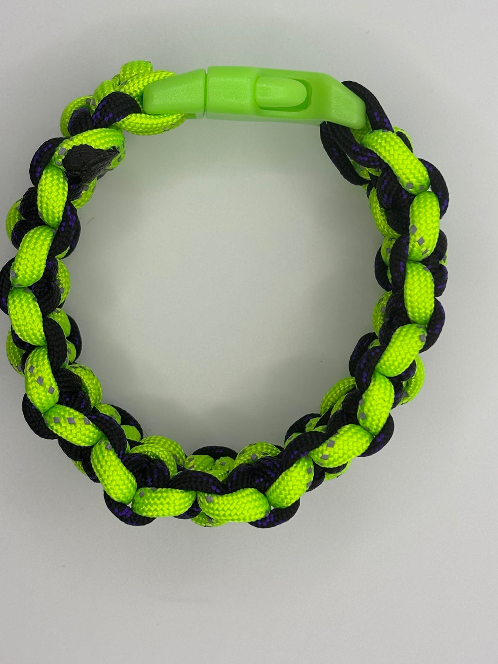 Handmade Starlight Express Paracord Bracelet – Neon Green image 3
