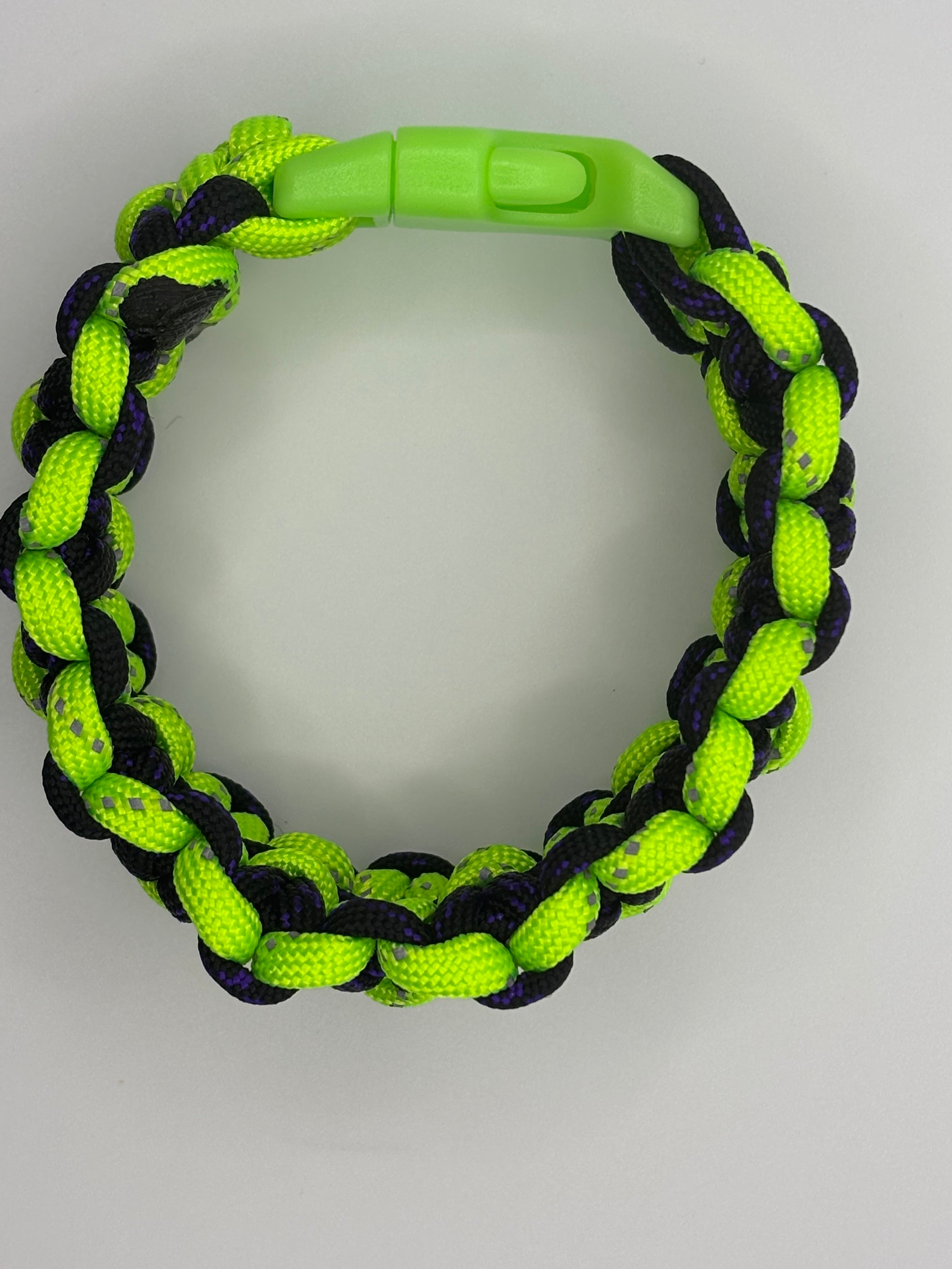 Handmade Starlight Express Paracord Bracelet – Neon Green image 3
