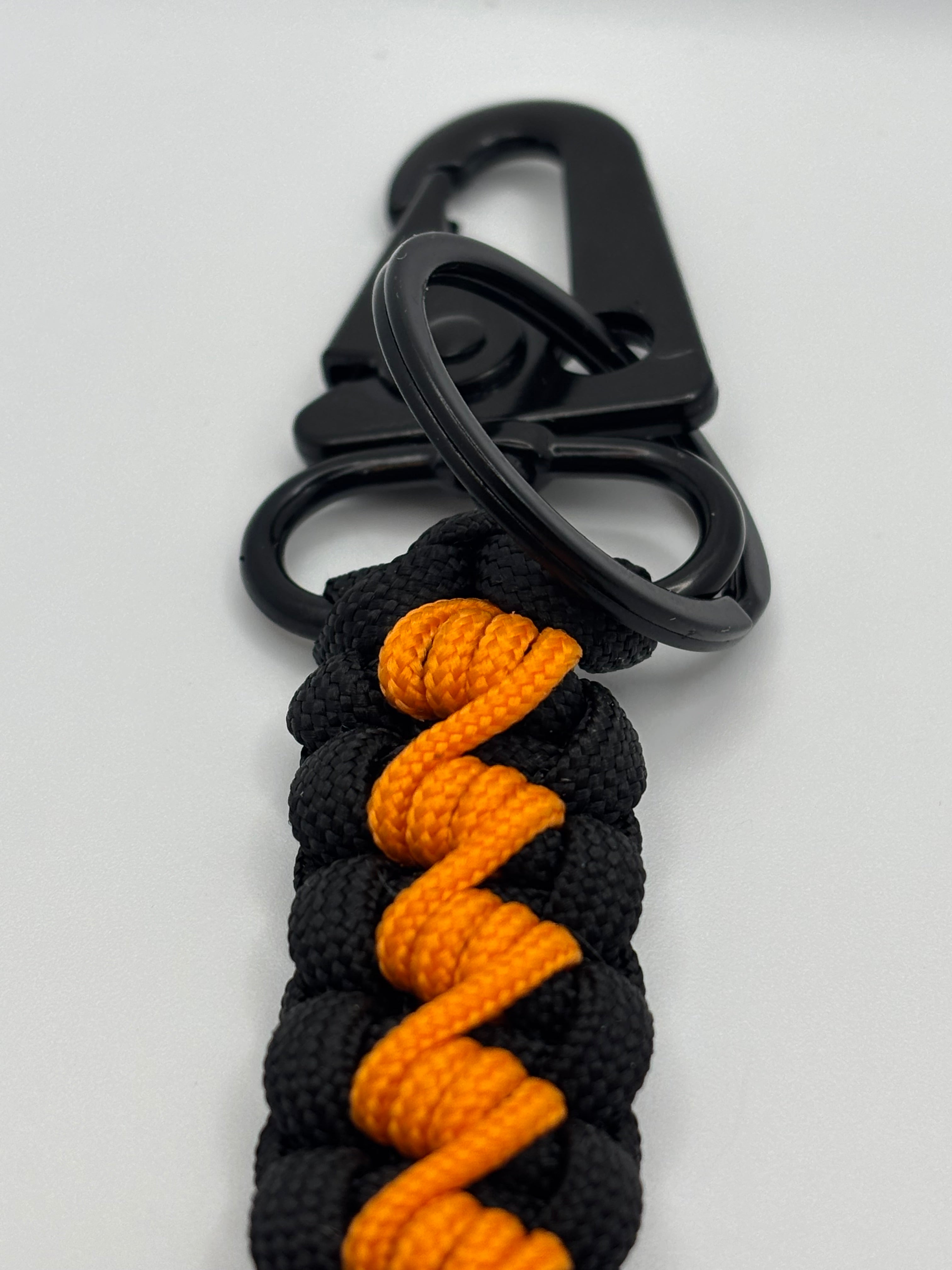 Handmade Barbwire Stitched Cobra Knot Paracord Keychain image 6