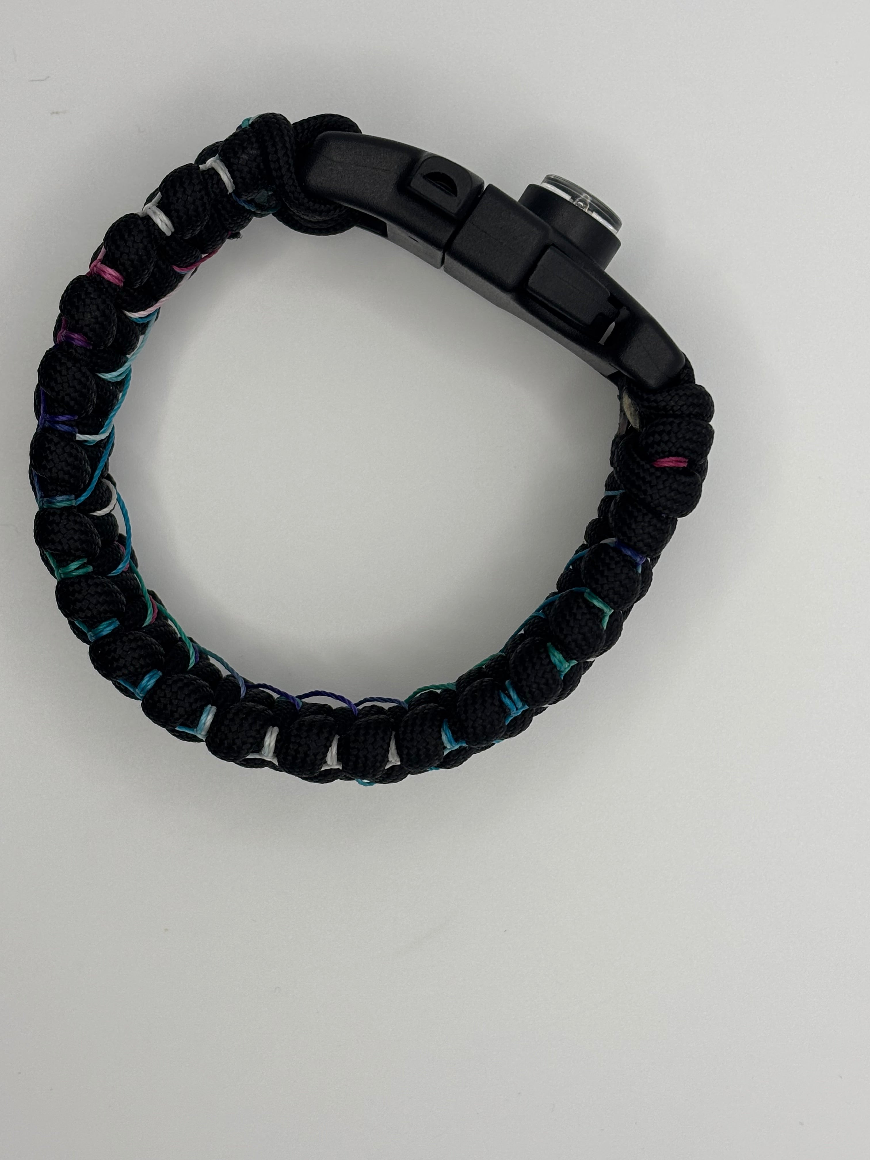 Handmade Cobra Knot Paracord Bracelet with Multi-Color Stitch image 3