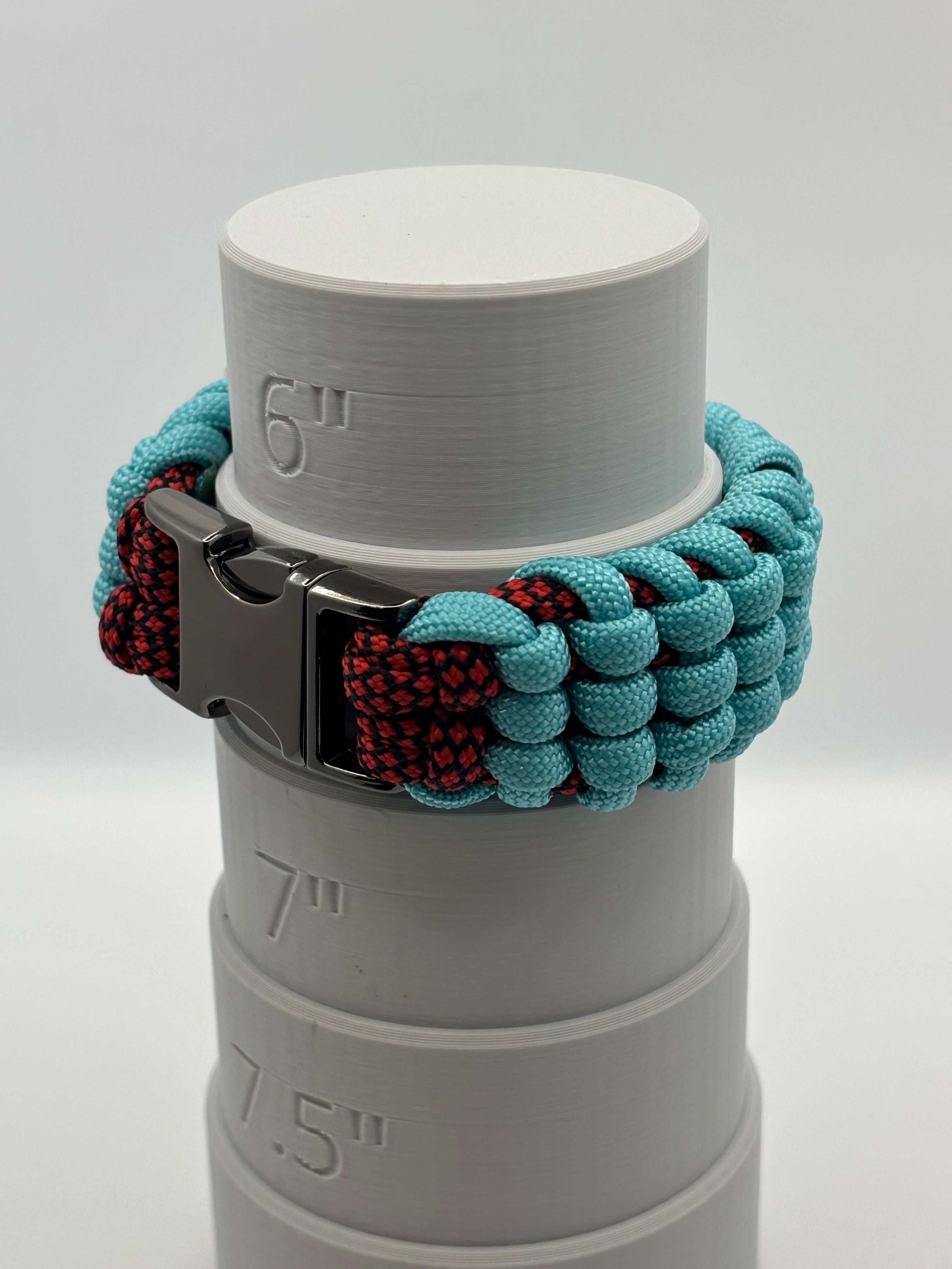 Handmade Track Knot Paracord Bracelet with Metal Clasp – Blue & Red image 5