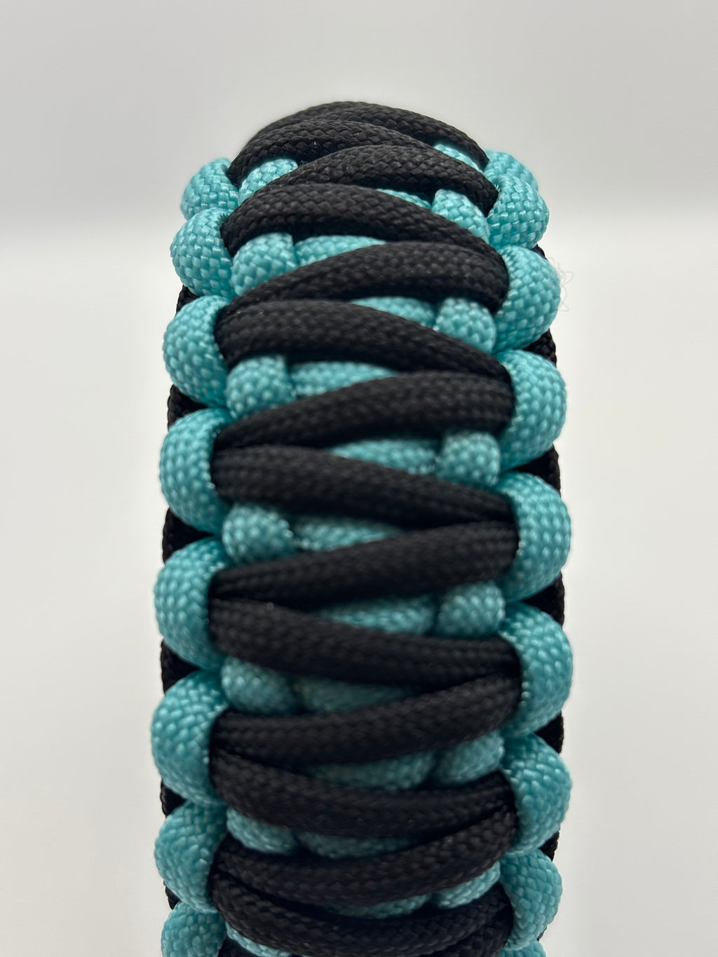 Handmade King Cobra Paracord Bracelet – Blue & Black image 4
