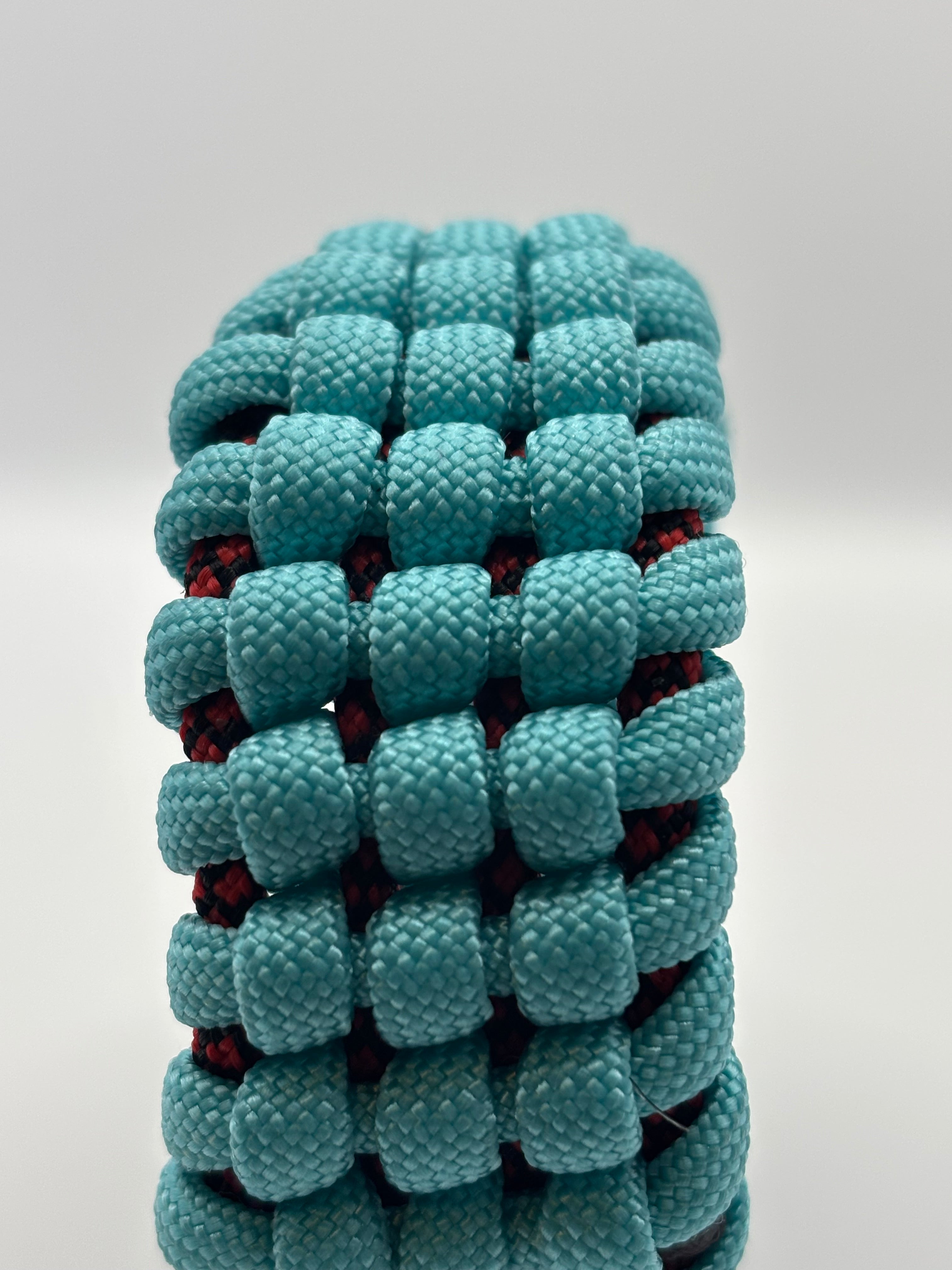 Handmade Track Knot Paracord Bracelet with Metal Clasp – Blue & Red image 1